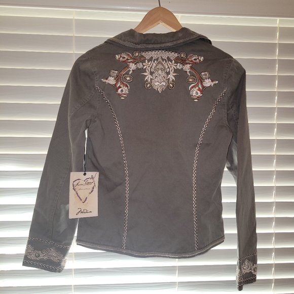 Love Stitch Jacket Olive Embroidered Women Size M NEW NWT - Picture 2 of 5
